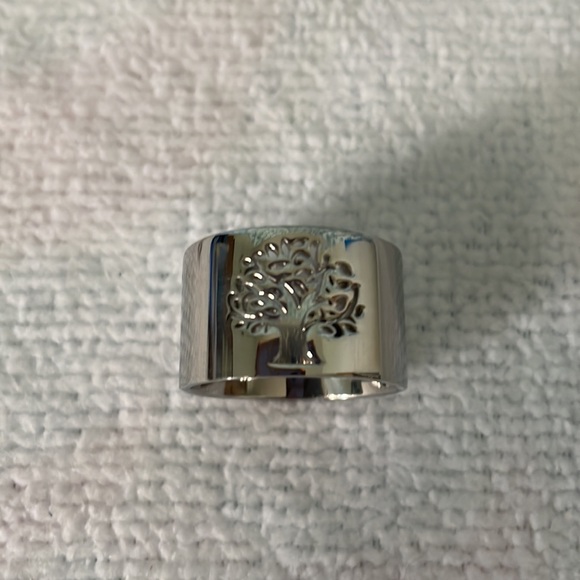 Silver tree ring. - Picture 2 of 5
